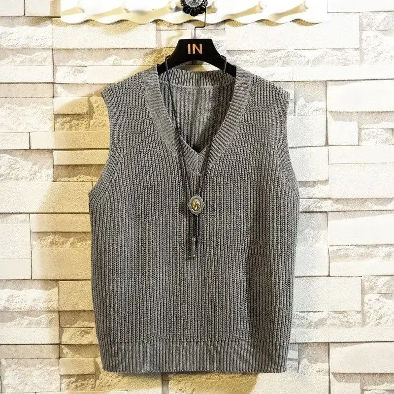 Мужская одежда, однотонный жил – обзор и цена Sewing Vest